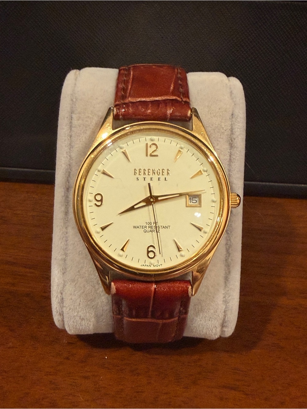 Vintage Gold-Tone Watch with Cognac Leather Strap